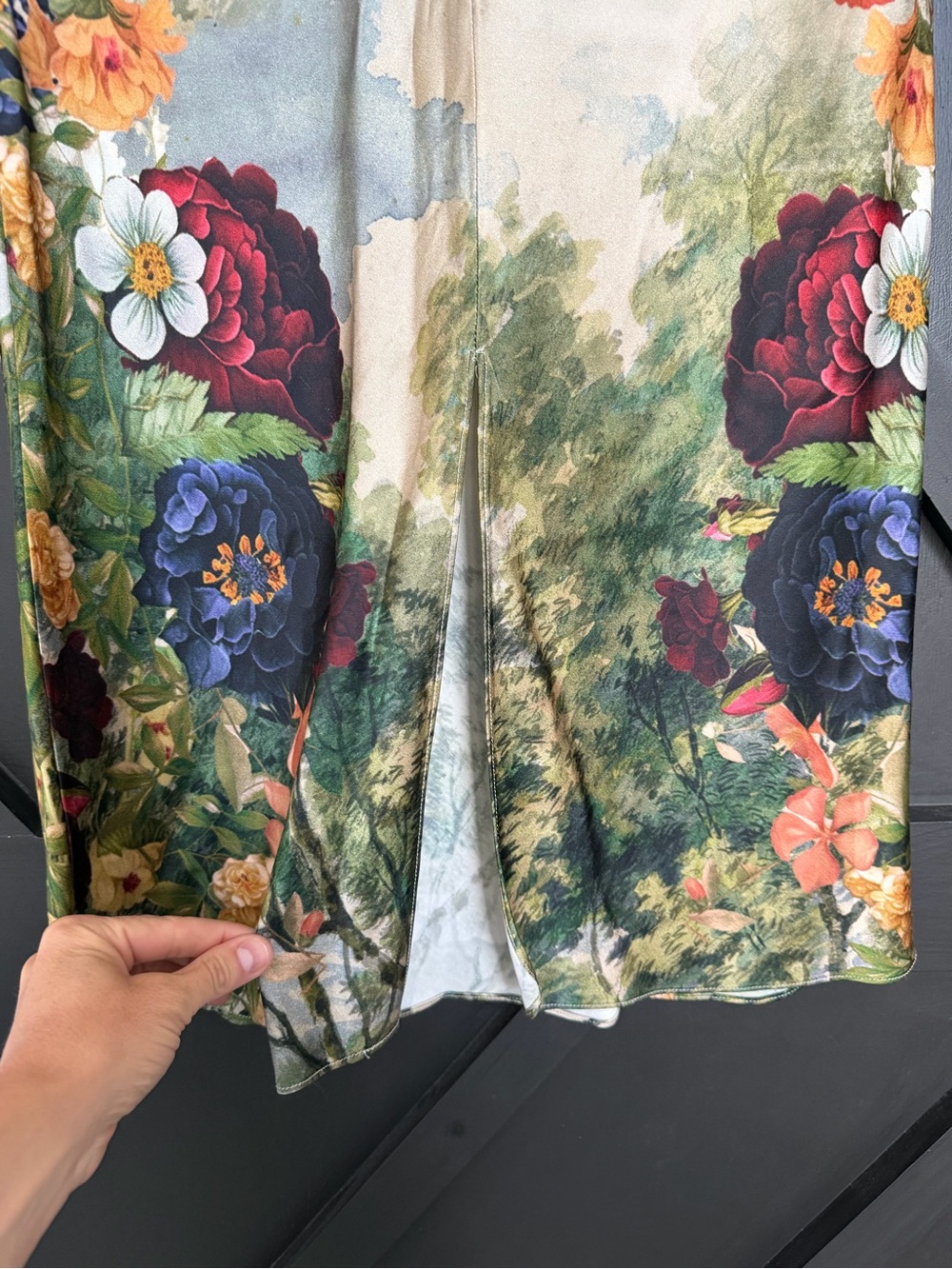 Alice + Olivia Maeve Slip Skirt in Forbidden Forest, Size 2 - Picture 11 of 14